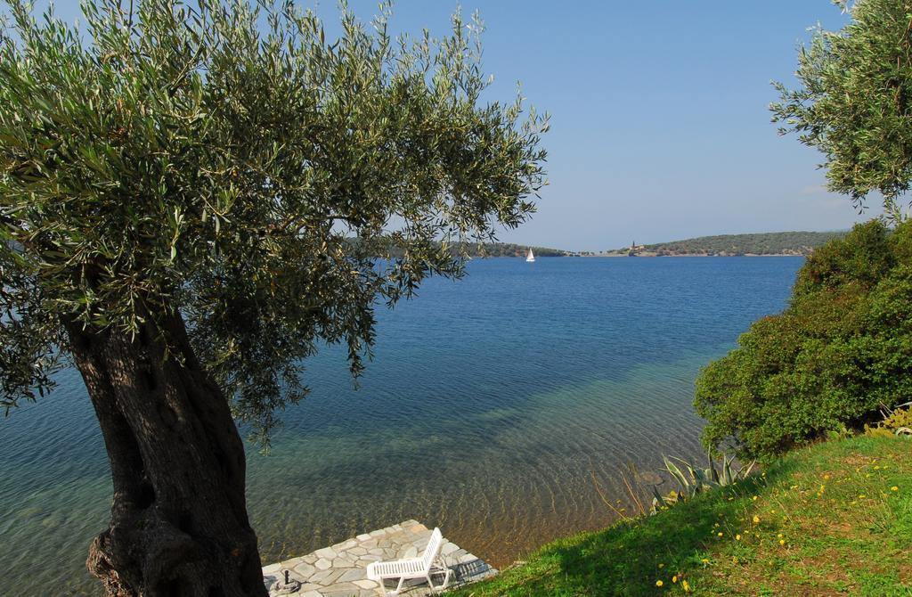 Villa Saint Andrews Bay Milína Zimmer foto