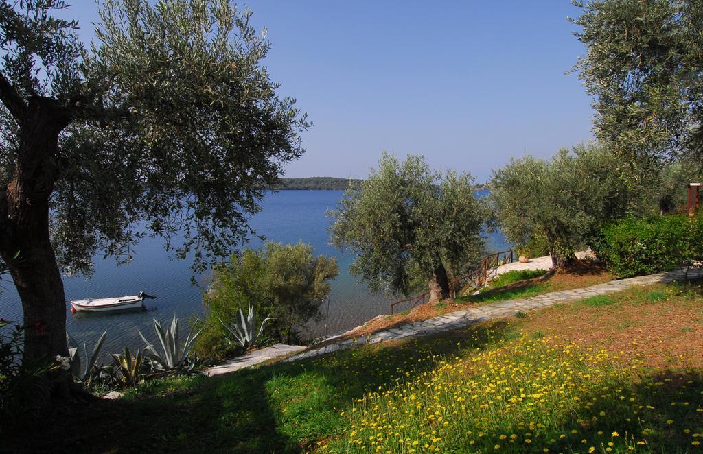 Villa Saint Andrews Bay Milína Zimmer foto
